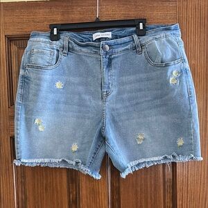 Lane Bryant Boyfriend Embroidered Denim Shorts Size 14